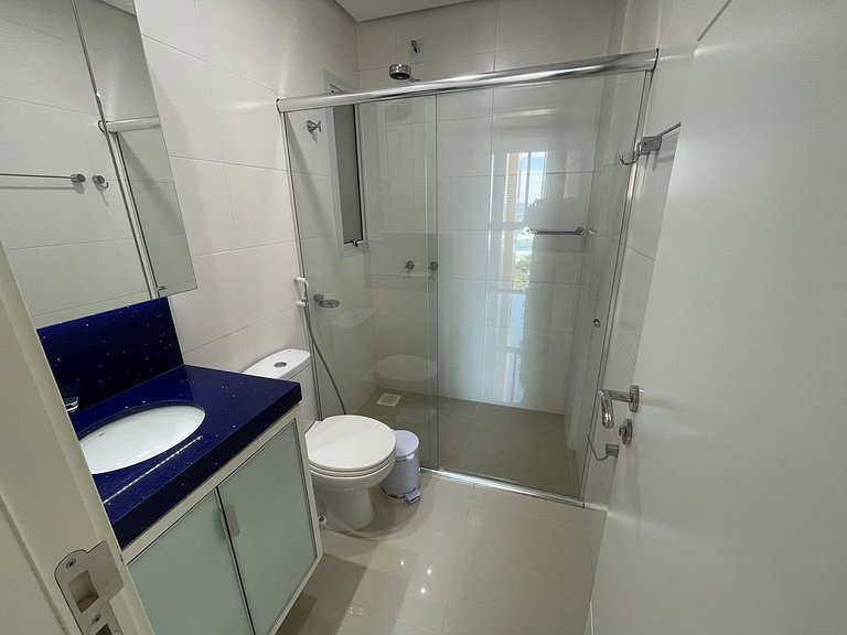 Cód 21 - Apartamento com vista frente mar