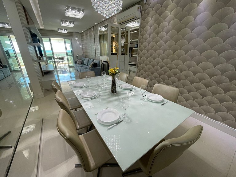 Cód 21 - Apartamento com vista frente mar