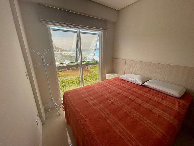 Cód 23 - Apartamento com vista para o mar