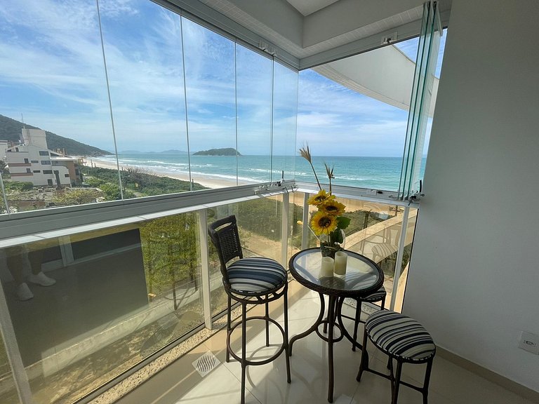 Cód 23 - Apartamento com vista para o mar