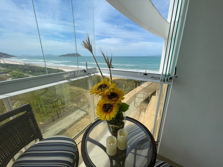 Cód 23 - Apartamento com vista para o mar