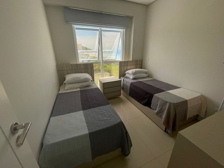 Cód 23 - Apartamento com vista para o mar