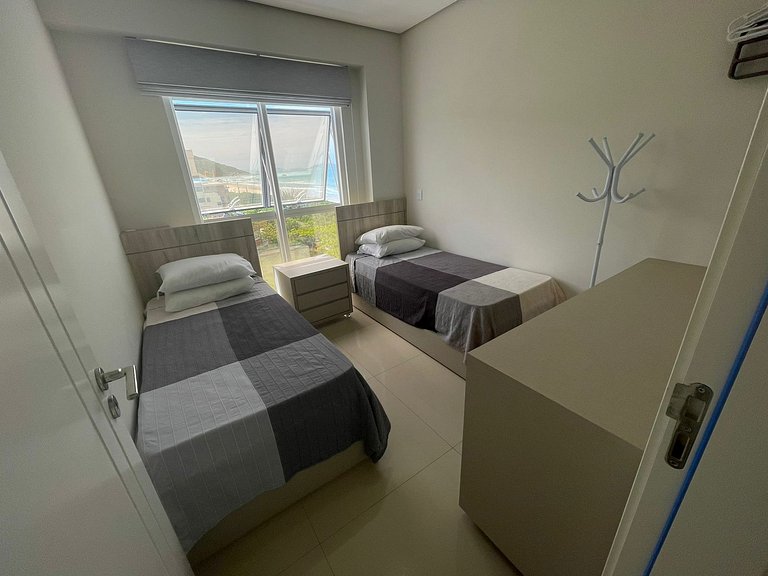 Cód 23 - Apartamento com vista para o mar