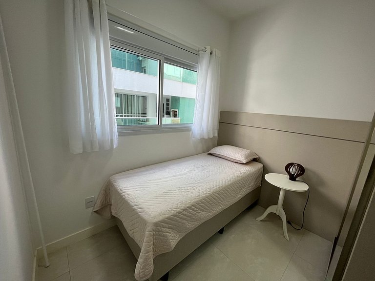 Cód 44 - Excelente apartamento á 280m do mar