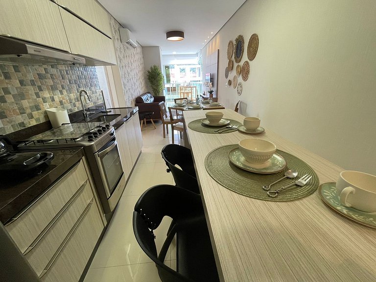 cód 25 · Apartamento á poucos passos do mar