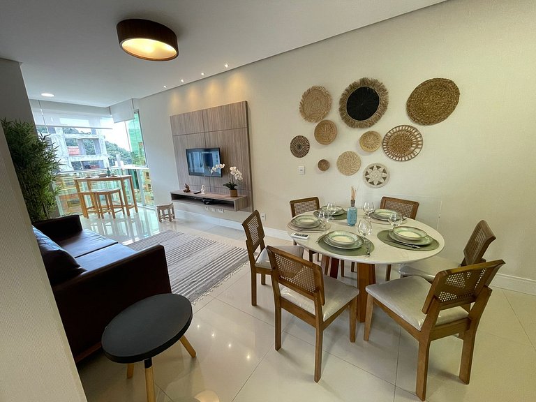 cód 25 · Apartamento á poucos passos do mar