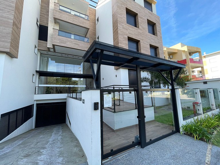 Cód 27 - Apartamento térreo com jacuzzi e área gourmet na Pr