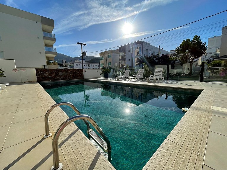 Cód 27 - Apartamento térreo com jacuzzi e área gourmet na Pr