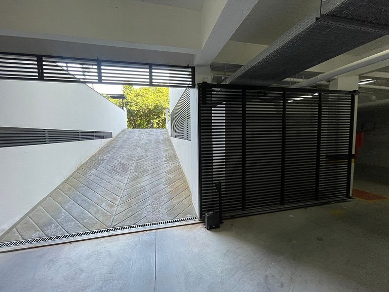 Cód 27 - Apartamento térreo com jacuzzi e área gourmet na Pr