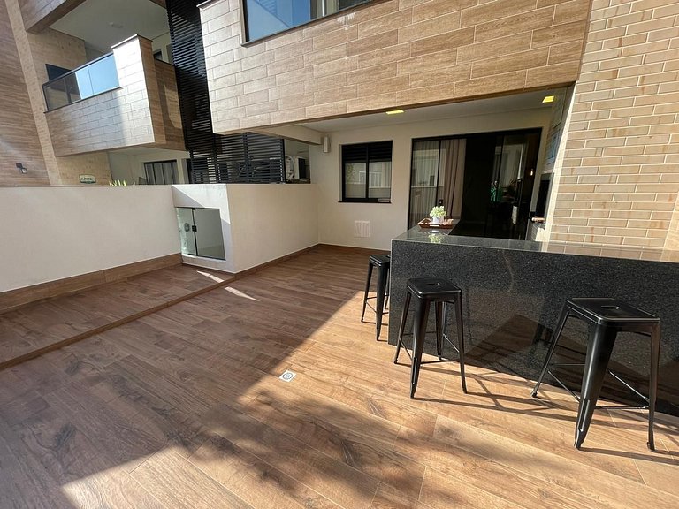 Cód 27 - Apartamento térreo com jacuzzi e área gourmet na Pr