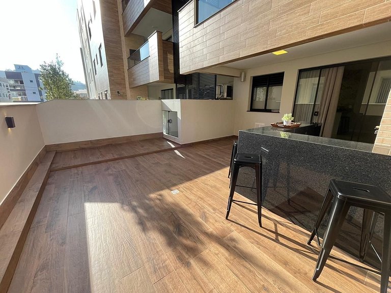 Cód 27 - Apartamento térreo com jacuzzi e área gourmet na Pr