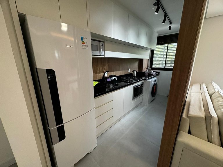 Cód 29 - Apartamento elegante no Oasis do Atlântico com pisc