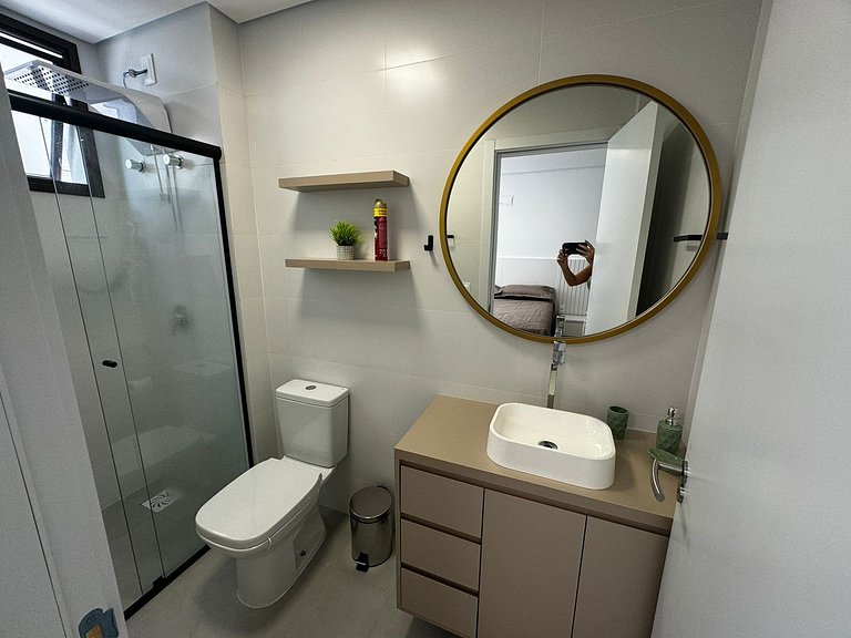 Cód 29 - Apartamento elegante no Oasis do Atlântico com pisc