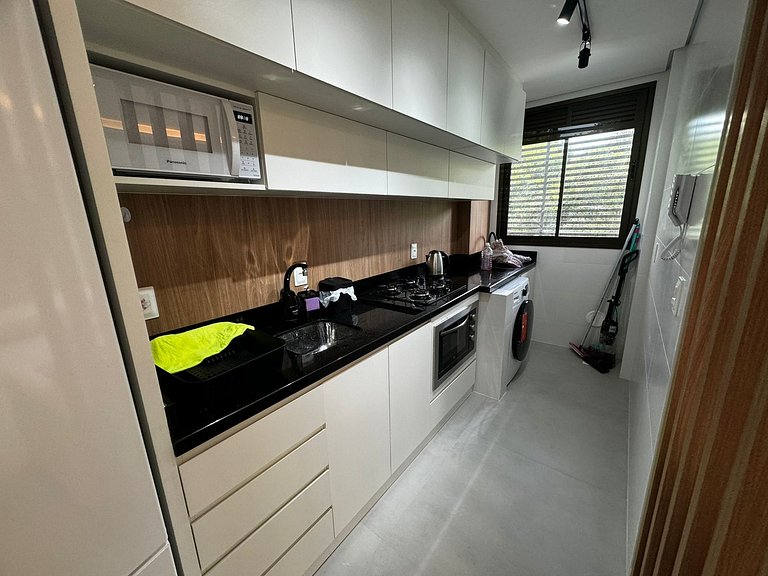 Cód 29 - Apartamento elegante no Oasis do Atlântico com pisc