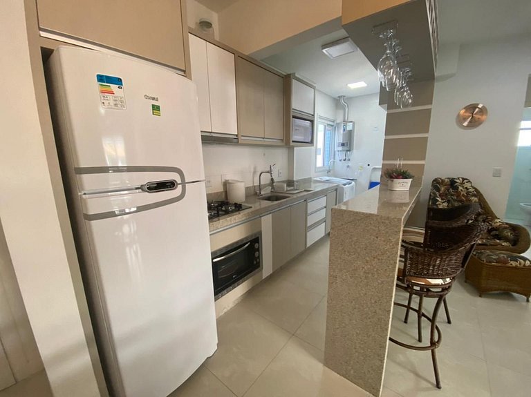 Cód 47 - Excelente apartamento, bem equipado e decorado