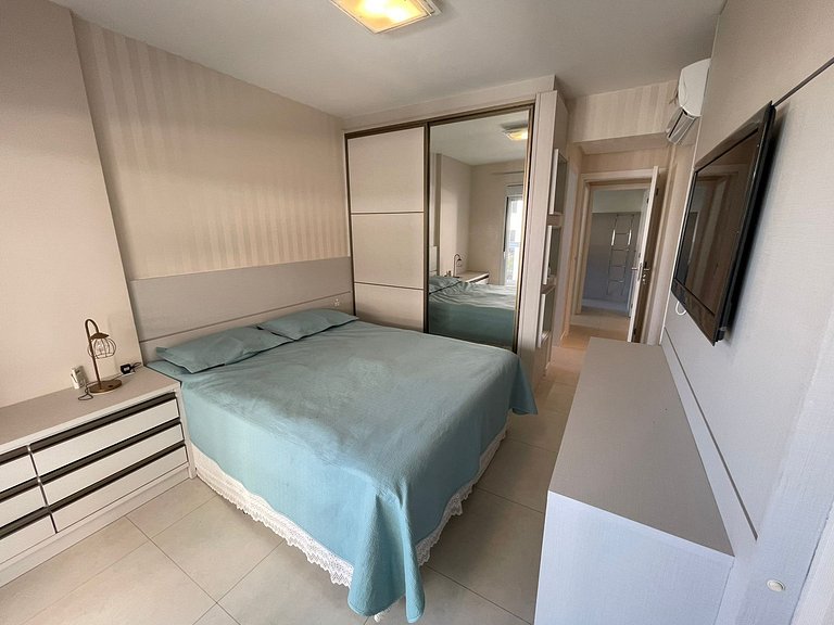 cód 56 - Apartamento á 300M do mar