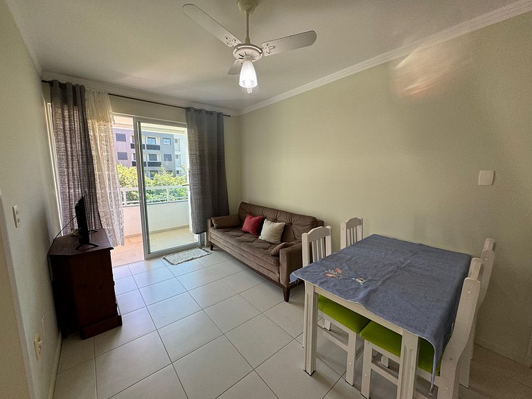 Cód 60 - Apartamento á 250 m do mar