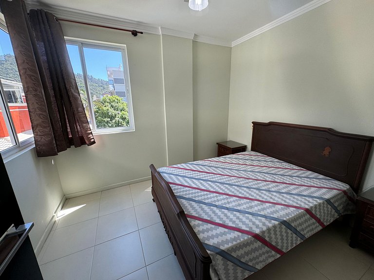 Cód 60 - Apartamento á 350 m do mar