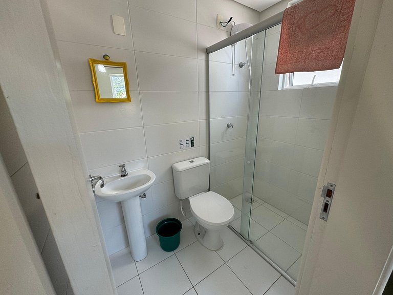 Cód 60 - Apartamento á 350 m do mar