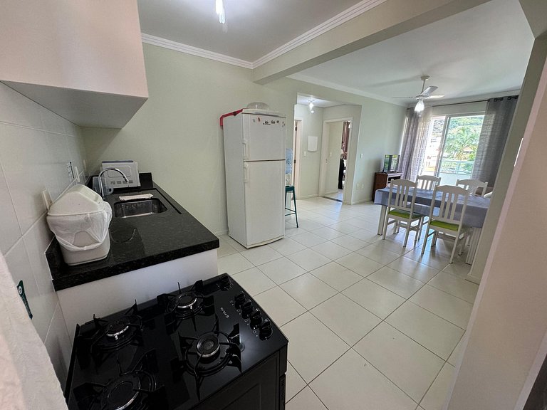 Cód 60 - Apartamento á 350 m do mar