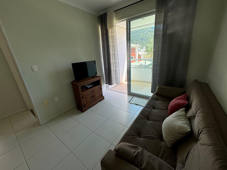 Cód 60 - Apartamento á 350 m do mar