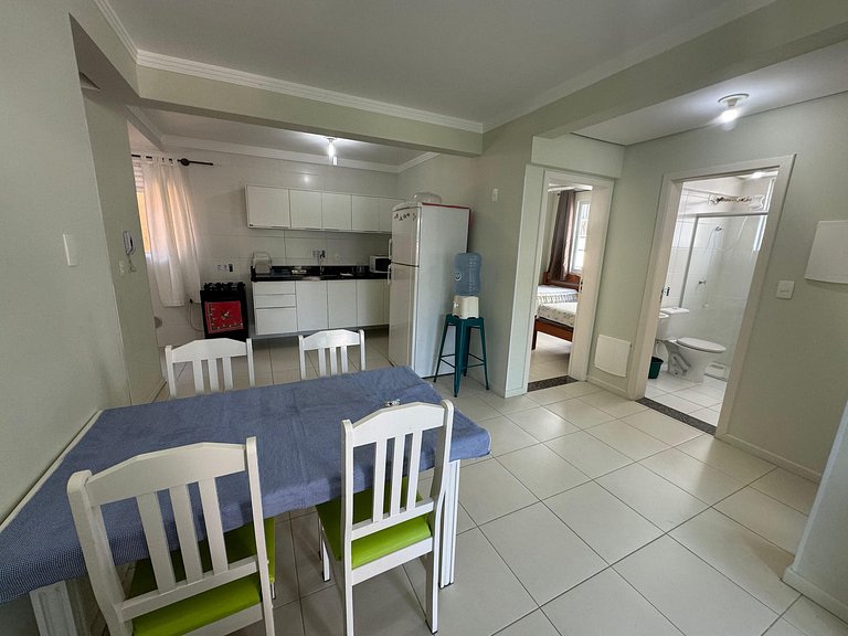 Cód 60 - Apartamento á 350 m do mar