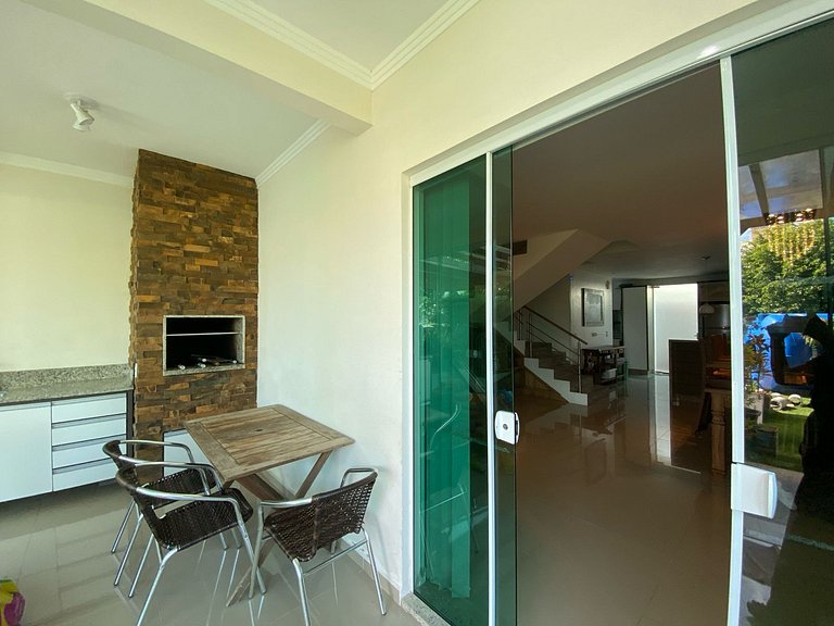 Cód 64 - Casa Espetacular á 250m do Mar