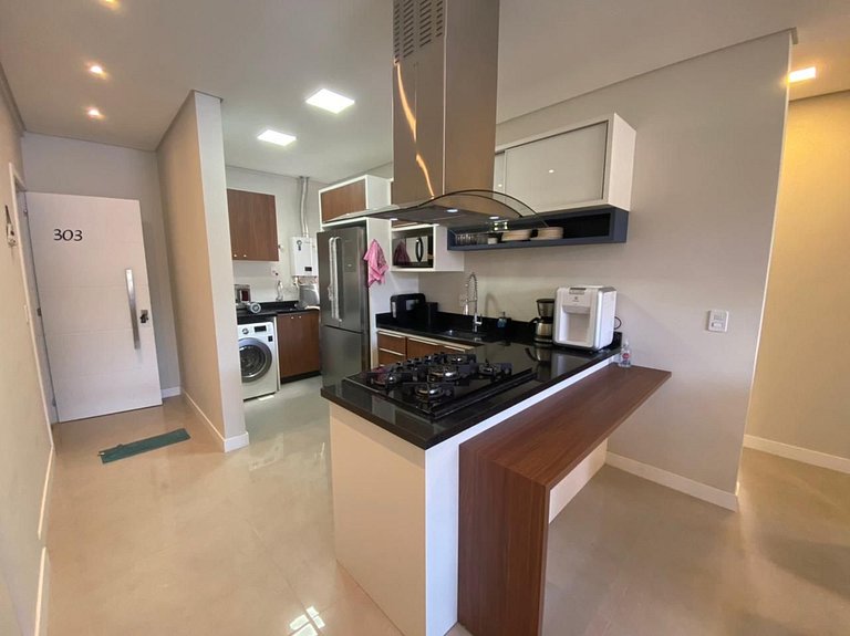 Cód 66 - Excelente apartamento á 350 do mar