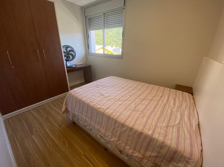 Cód 66 - Excelente apartamento á 350 do mar