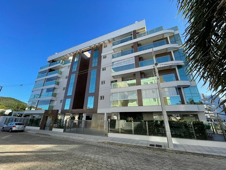 Cód 69 - Apto com 3 dorm no Millenium Palmas