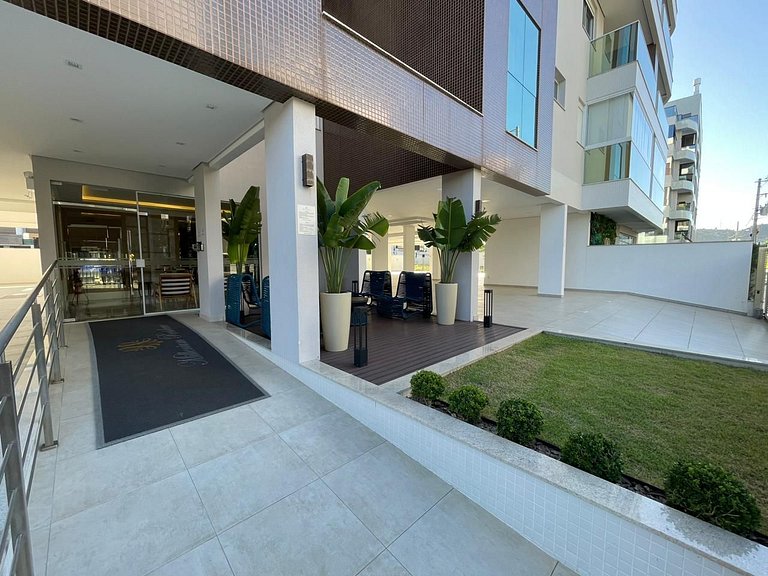 Cód 69 - Apto com 3 dorm no Millenium Palmas