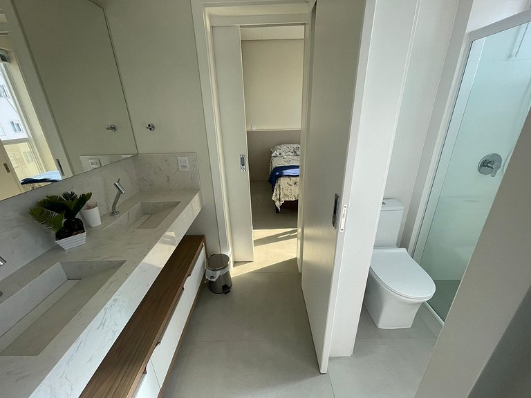 Cód 70 - Apartamento á 280m do mar