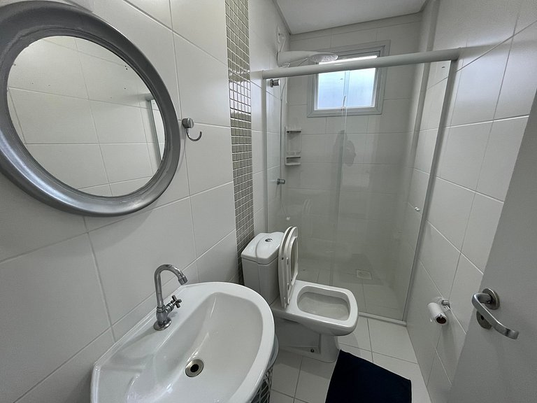 Cód 74 - Apartamento á 70m do mar