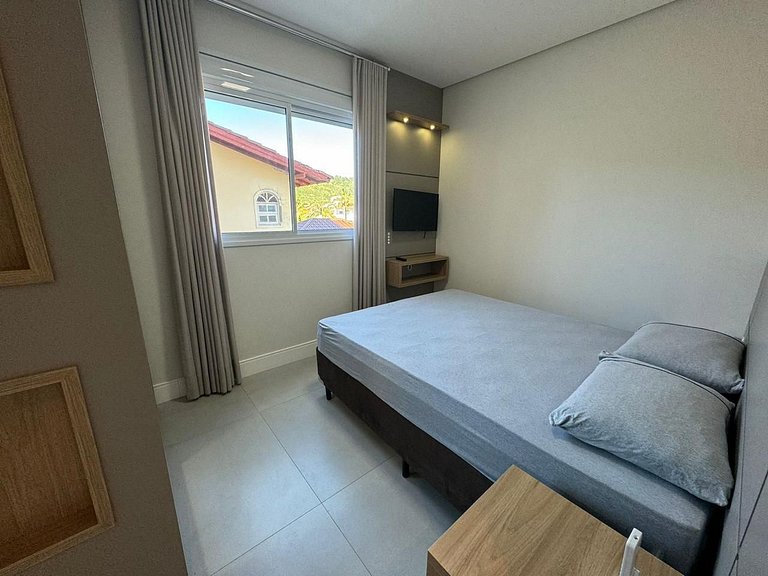 Cód 75 - Apto com 3 dormitórios no Millenium