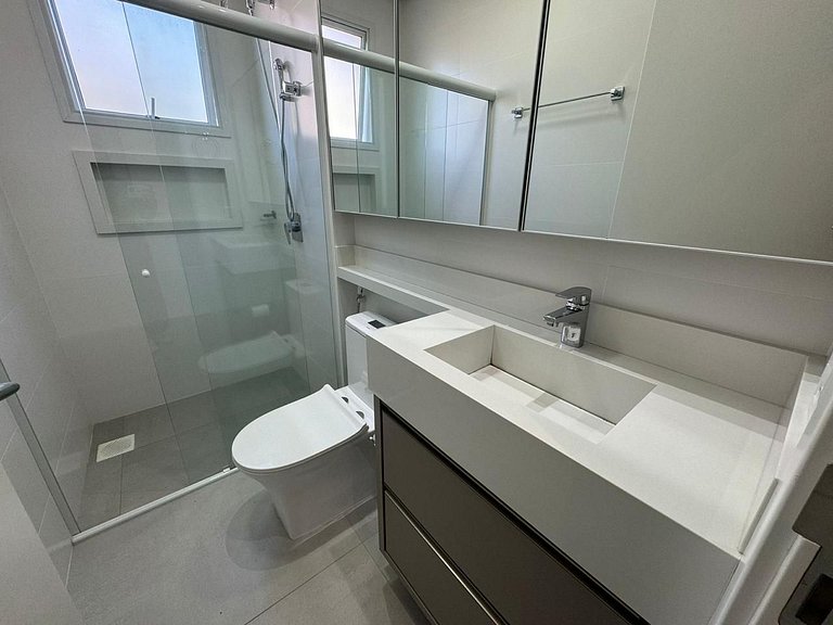 Cód 75 - Apto com 3 dormitórios no Millenium