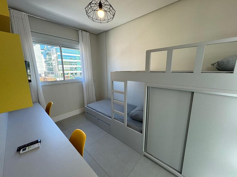 Cód 75 - Apto com 3 dormitórios no Millenium