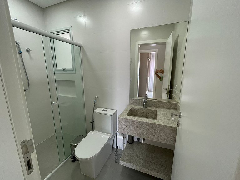 Cód 80 - Excelente Apartamento á 180m do mar