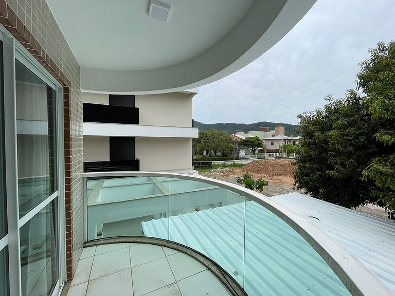 Cód 33 - Apartamento a 80 metros do Mar