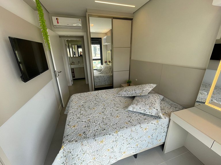 Cód 82 - Apartamento á 280m do mar