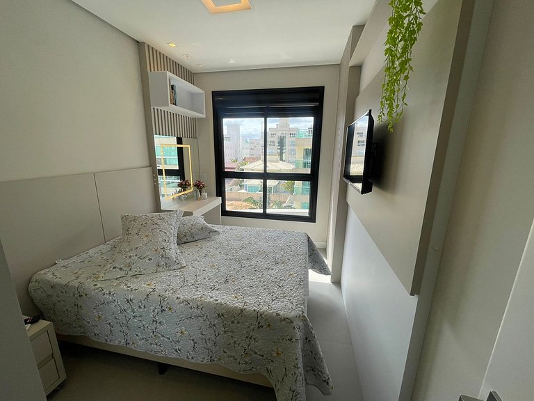 Cód 82 - Apartamento á 280m do mar