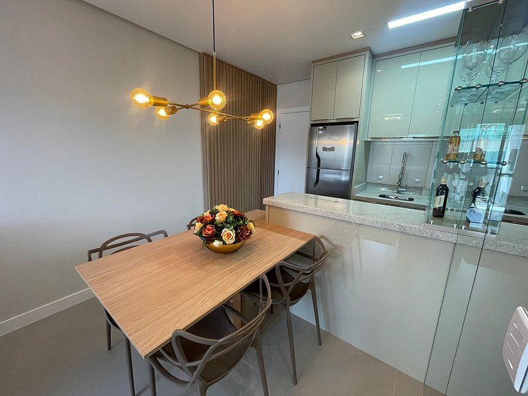 Cód 82 - Apartamento á 280m do mar