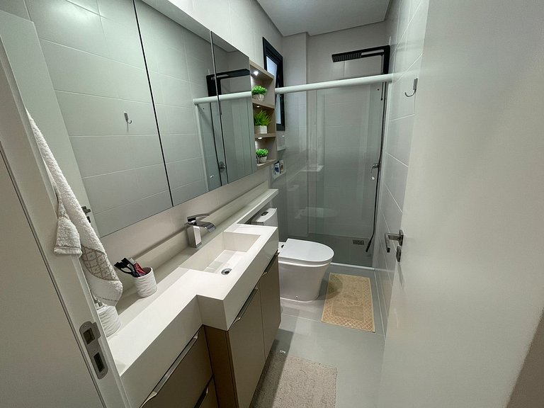 Cód 82 - Apartamento á 280m do mar