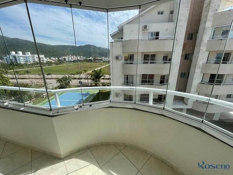 Cód 77 - Apto com 3 dorm e vista mar no Corsário