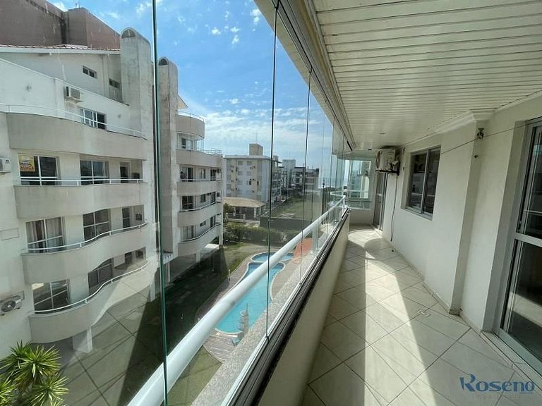 Cód 77 - Apto com 3 dorm e vista mar no Corsário