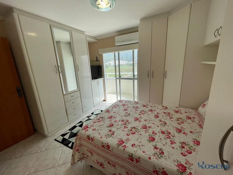 Cód 77 - Apto com 3 dorm e vista mar no Corsário