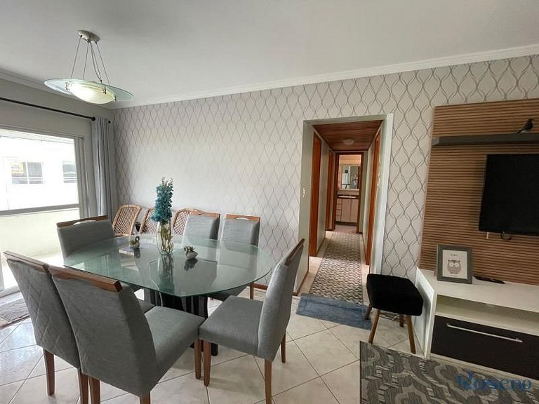 Cód 77 - Apto com 3 dorm e vista mar no Corsário