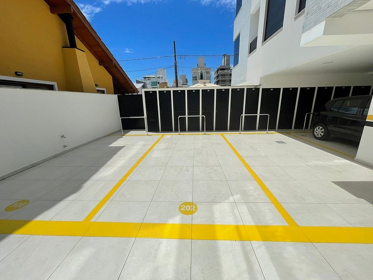 cód 84 - Apartamento á 280 m do mar com piscina