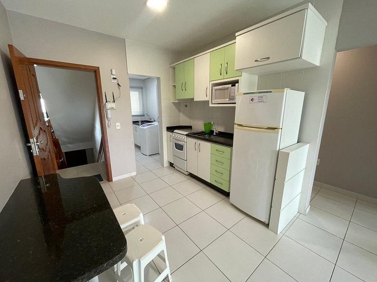 Cód 37 - Apartamento a 80 metros do Mar