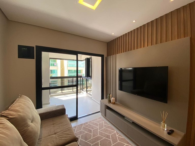 cód 84 - Apartamento á 280 m do mar com piscina