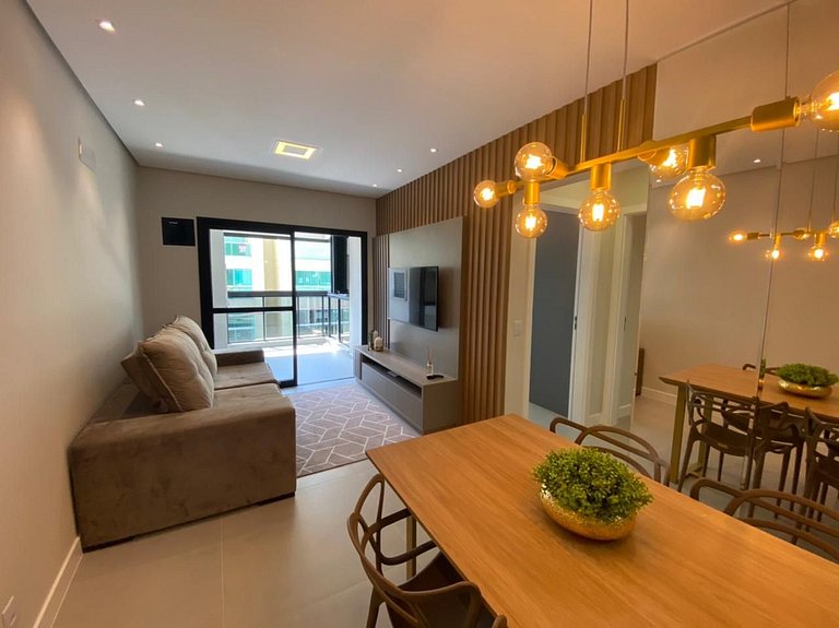 cód 84 - Apartamento á 280 m do mar com piscina